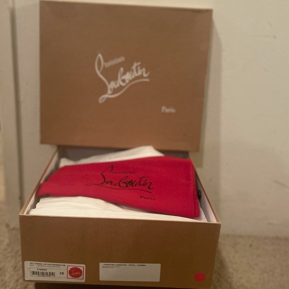 Christian Louboutin Yeti Donna 130 Shearling Fur Booties - Picture 7 of 7